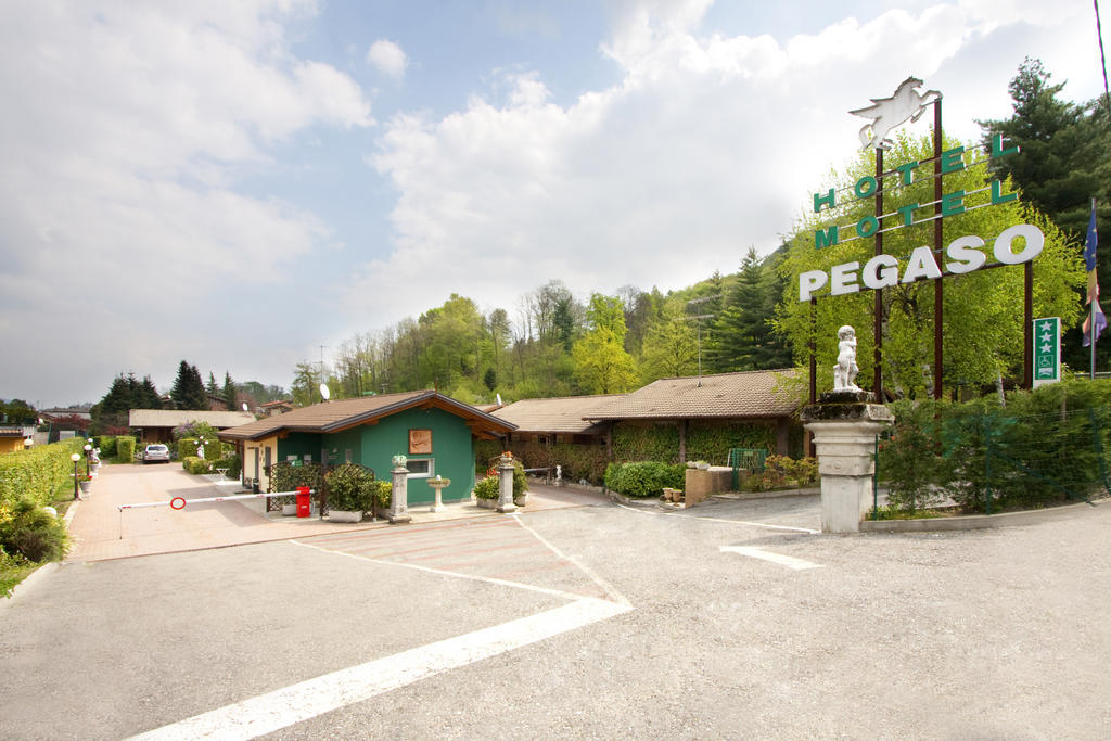 Motel-Hotel Pegaso Marzio Exteriör bild