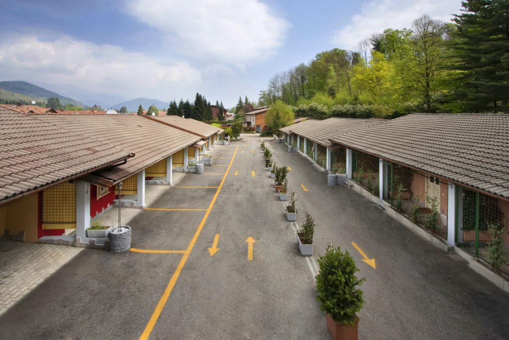 Motel-Hotel Pegaso Marzio Exteriör bild